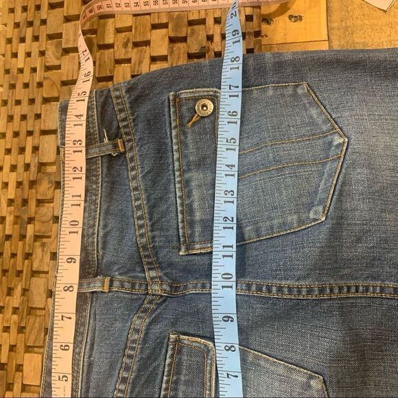 Tommy Hilfiger Distressed Denim A-Line Mini-Skirt, Size 4 - Picture 6 of 7